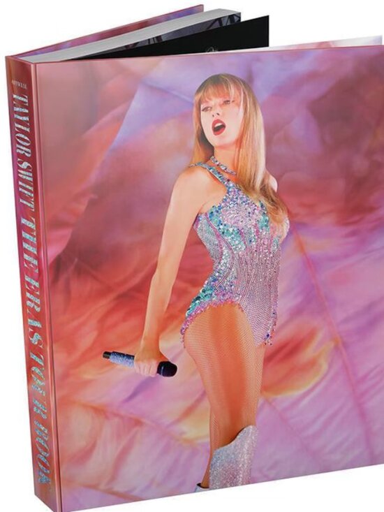 Taylor Swift Other - Taylor Swift - The Eras Tour Book (Target Exclusive)